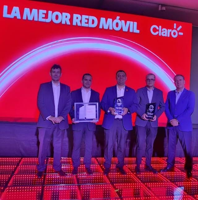 Claro recibe triple reconocimiento como la mejor red móvil de Guatemala