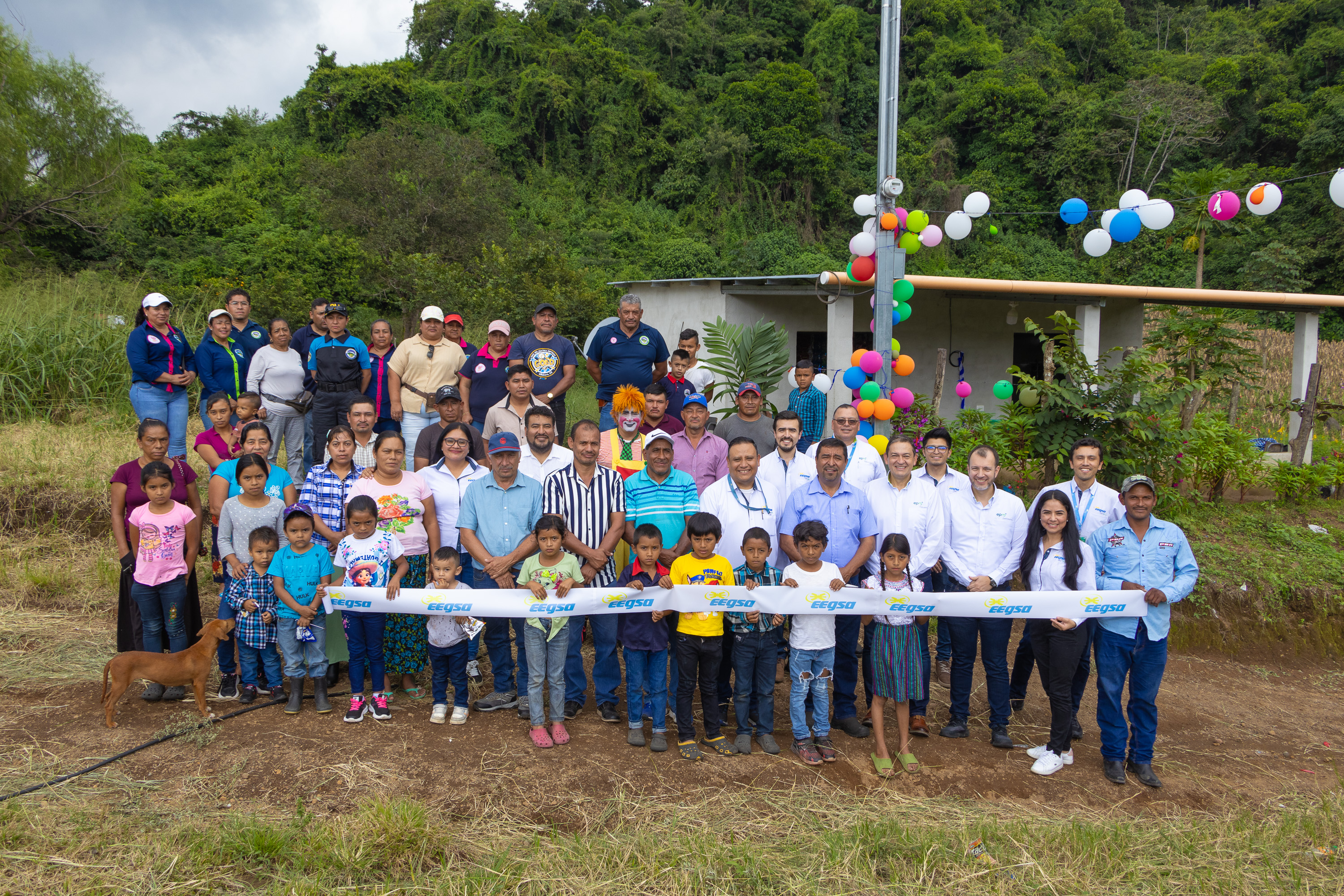 EEGSA fortalece el Programa de Electrificación Rural y alcanza 99.80% de cobertura eléctrica