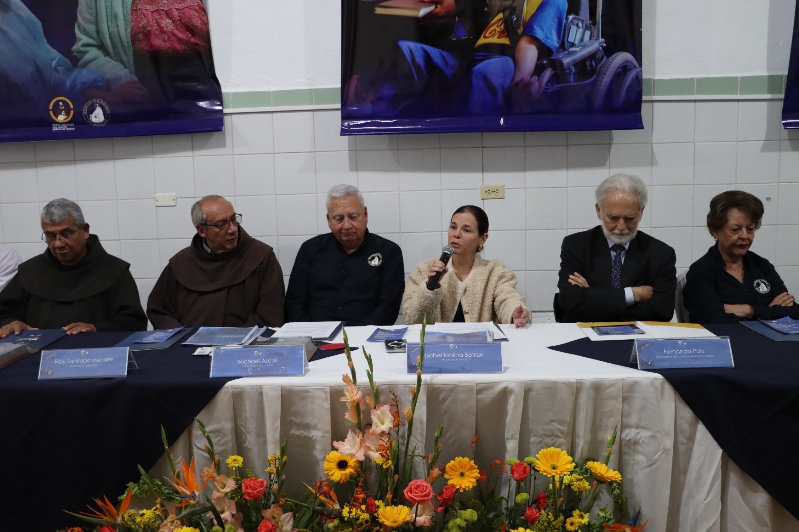 EL HOSPITAL DE LAS OBRAS SOCIALES DEL SANTO HERMANO PEDRO INAUGURA MODERNO TOMÓGRAFO